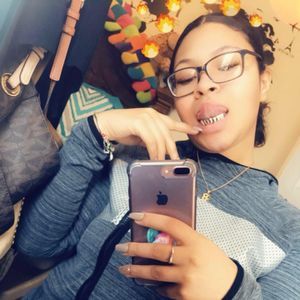 Meet your Posher, Hailey